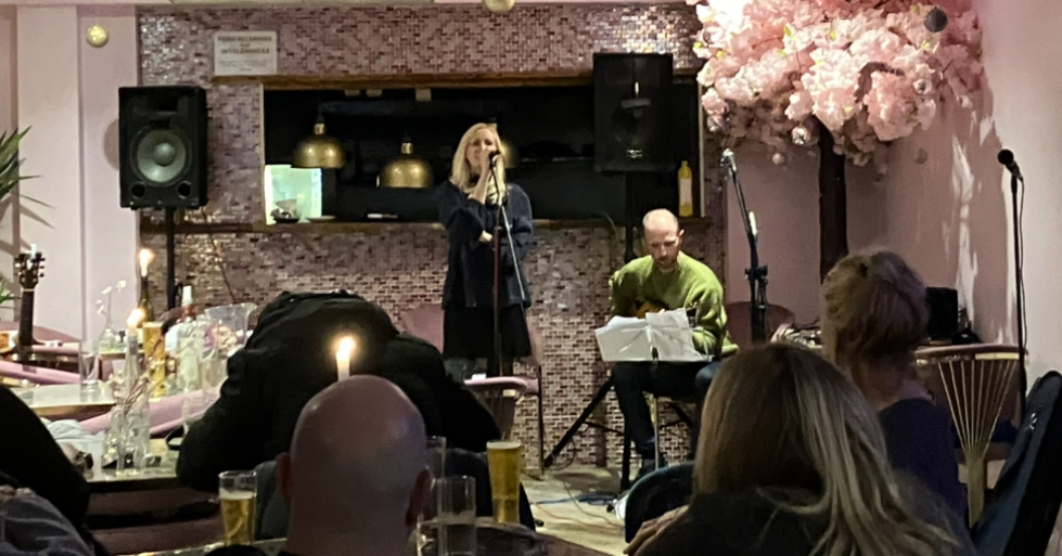 Southend City Radio LIVE at Isla’s Bar: Candlelight Acoustic Night Open Mic&nbsp;Tour