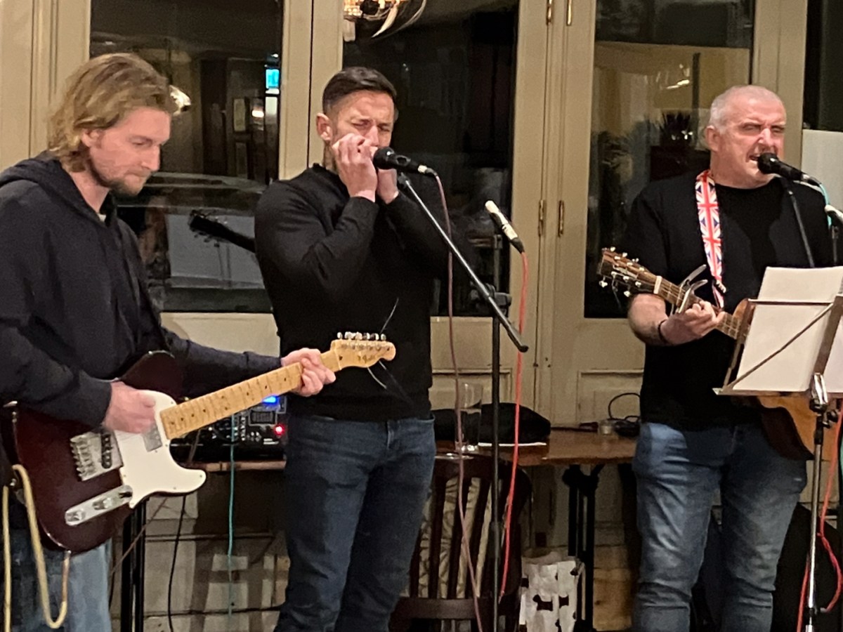 Southend City Radio LIVE at The Exchange on the Candlelight Acoustic Night Tour: MOVIE&nbsp;NIGHT