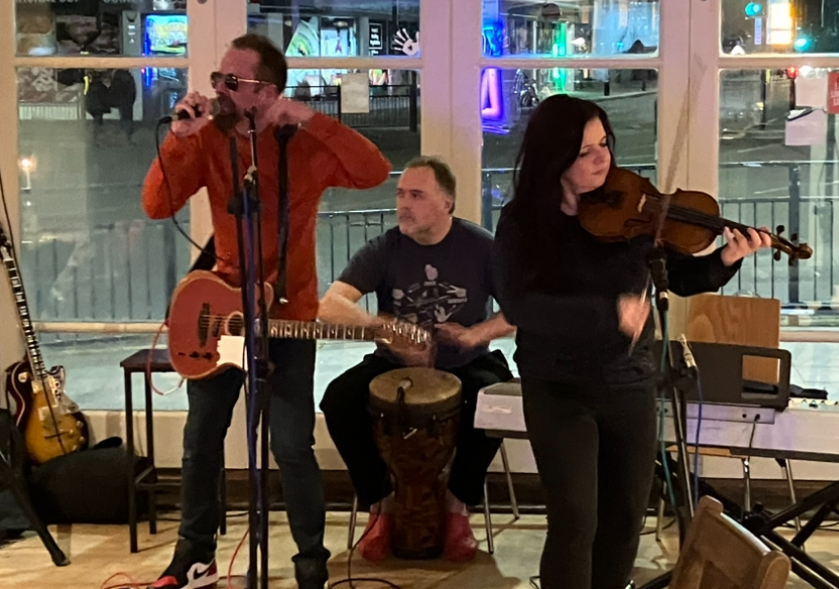 Southend City Radio LIVE at The Cricketers on the Candlelight Acoustic Night Open Mic Tour