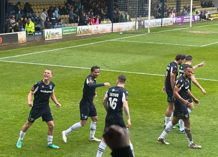 Shrimperscast: 13 Unbeaten but Blues in shock as new winding up petition is&nbsp;filed