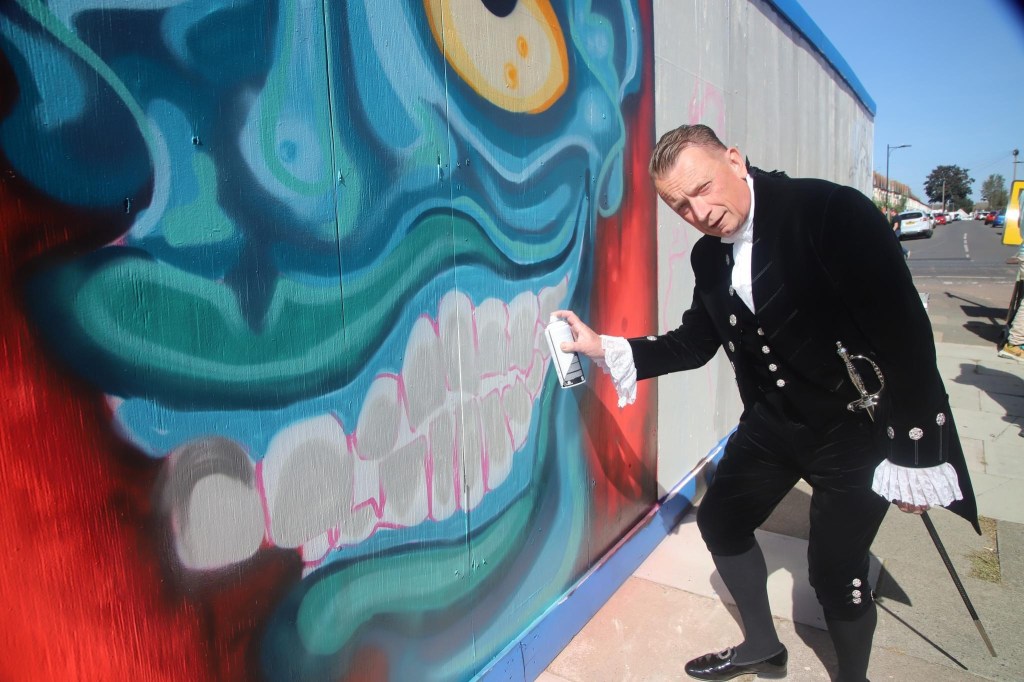 High Sheriff of Essex opens Southchurch Art Trail&nbsp;2024