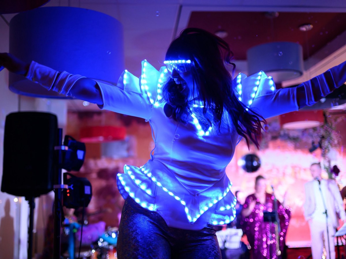 The Glitter Show: launching the Divine Funk Christmas&nbsp;Competition!